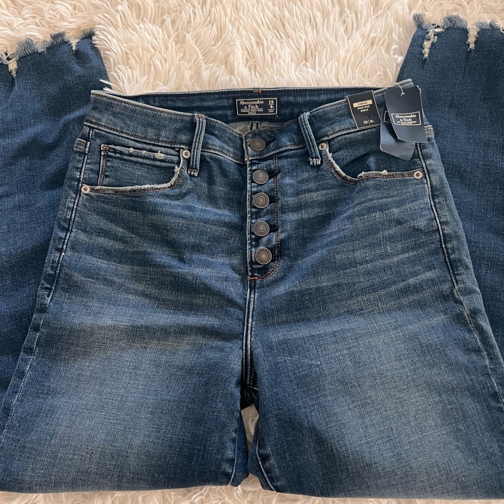 Abercrombie jeans size 29 or 8 regular NWT